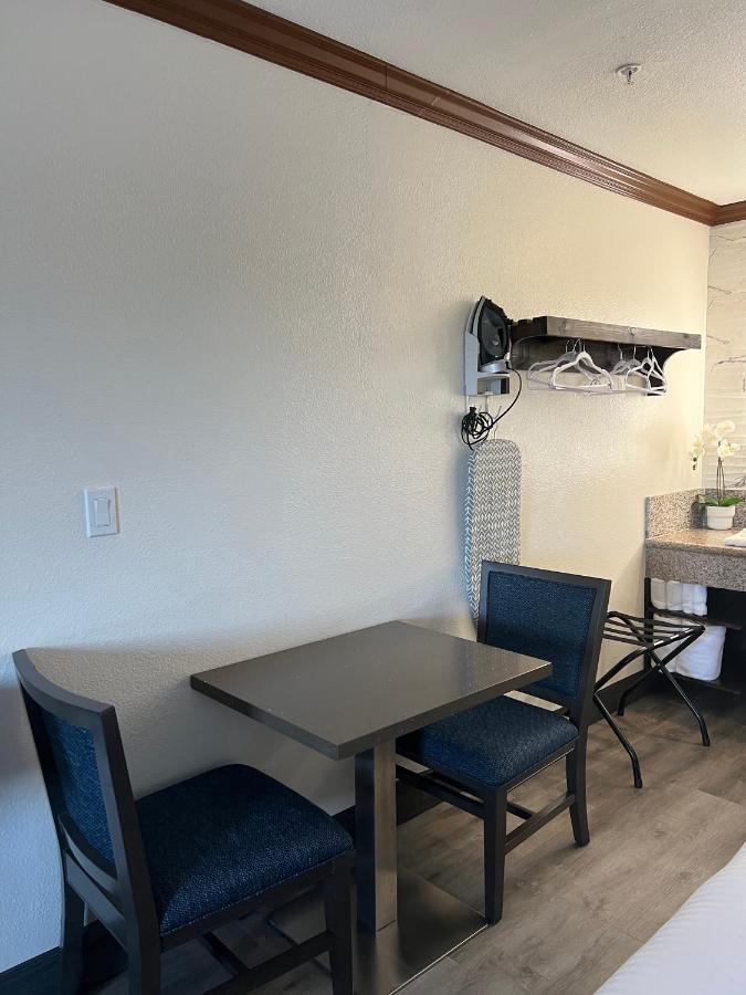 Starlight Inn Huntington Beach Exterior photo